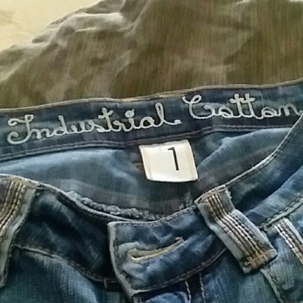 Industrial cotton with calf